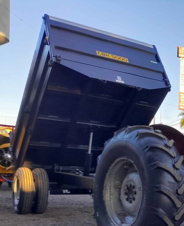 CARRETA FORRAGEIRA BASCULANTE HIDRÁULICA SANTA IZABEL 5.000 KGS - Imagem 3